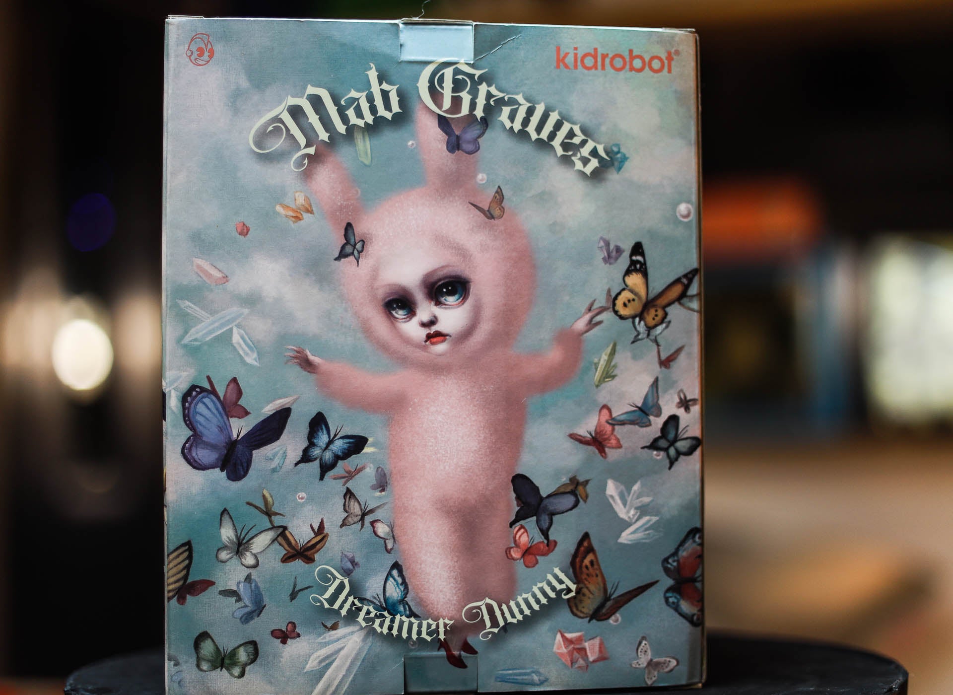 Mab Graves x Kidrobot - Dunny pop surrealista